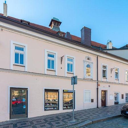 The Bookhouse, 5-Bedroom Residence By Prague Castle Buitenkant foto